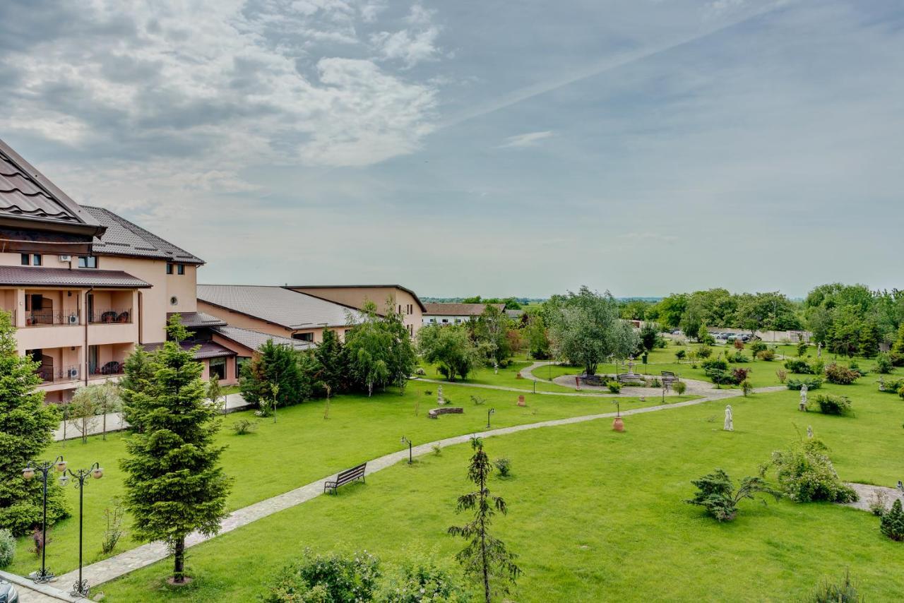 Club Insieme Grand Resort Potlogi Dış mekan fotoğraf