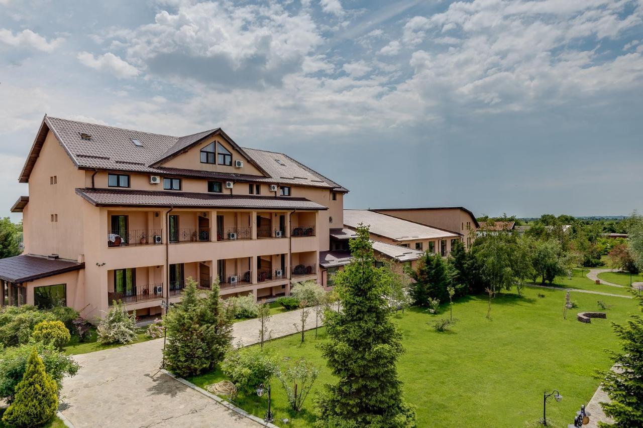Club Insieme Grand Resort Potlogi Dış mekan fotoğraf