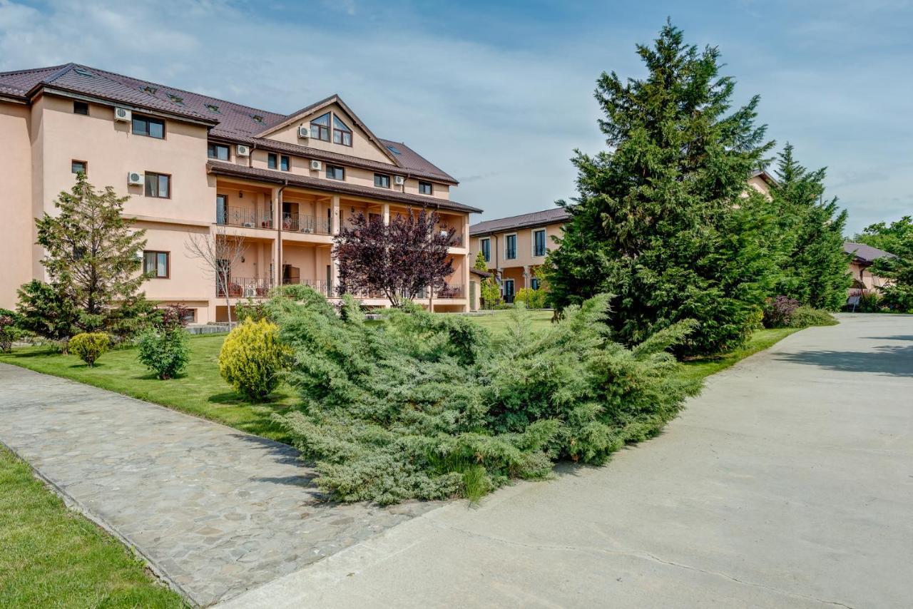 Club Insieme Grand Resort Potlogi Dış mekan fotoğraf