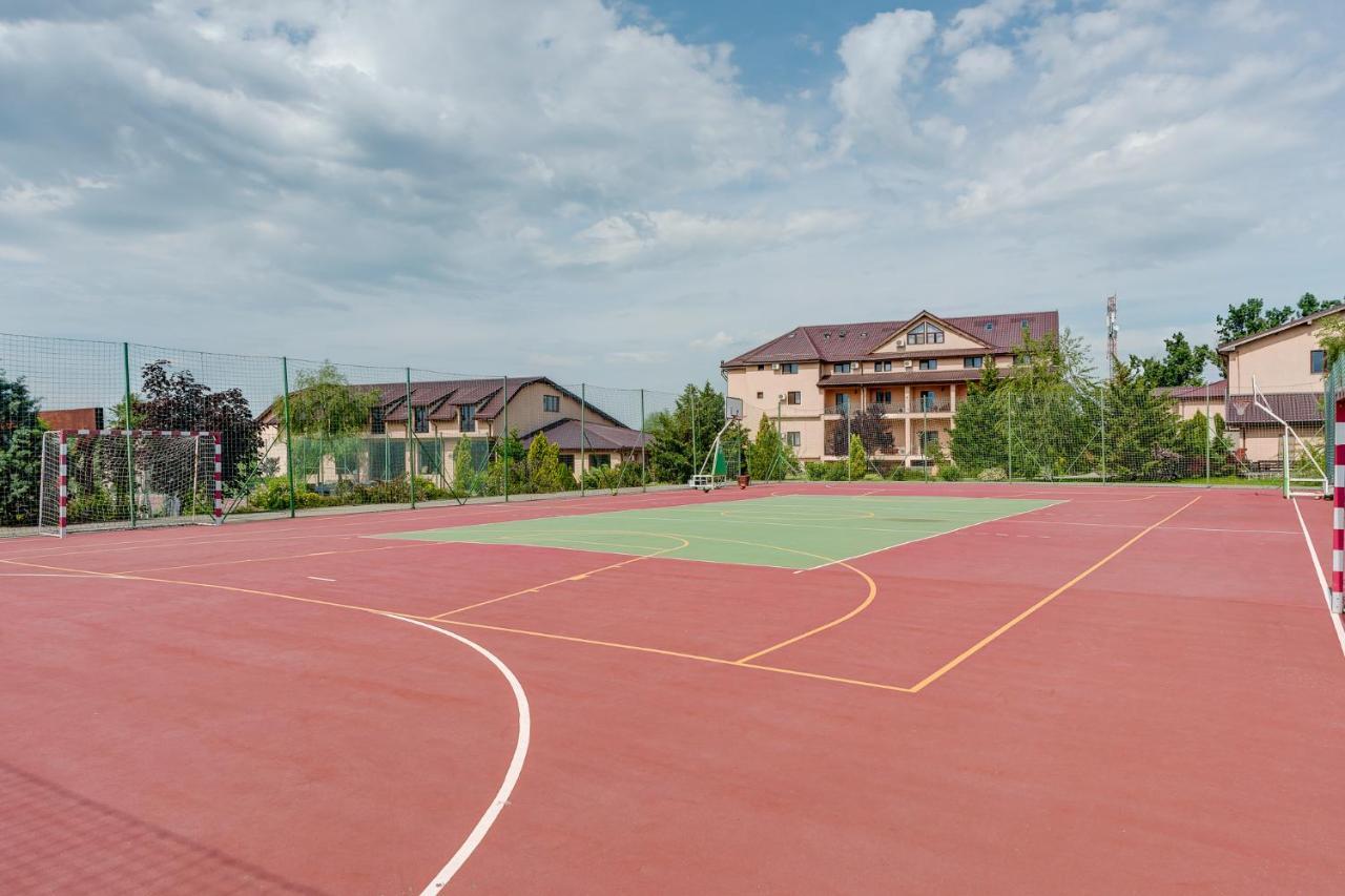 Club Insieme Grand Resort Potlogi Dış mekan fotoğraf