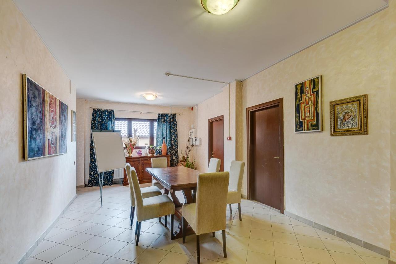 Club Insieme Grand Resort Potlogi Dış mekan fotoğraf