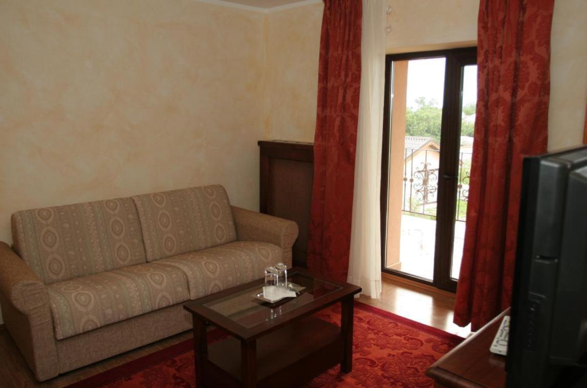 Club Insieme Grand Resort Potlogi Dış mekan fotoğraf