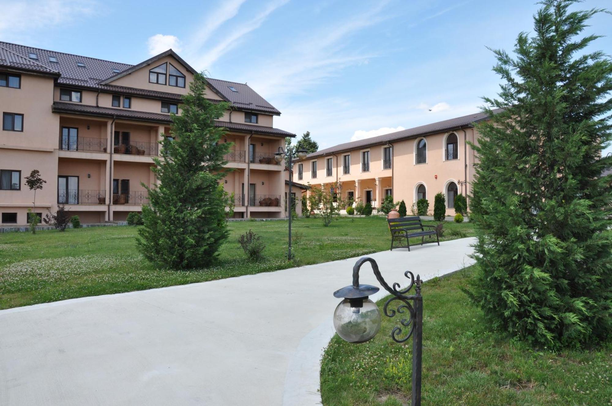 Club Insieme Grand Resort Potlogi Dış mekan fotoğraf